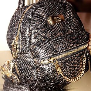 BCBG PARIS mini back pack